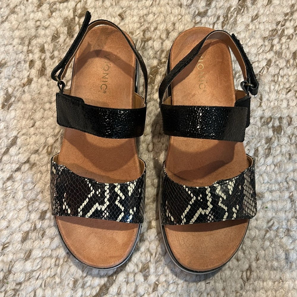 Vionic Platform Sandal - image 2